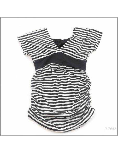 Kaos Cewek Bergaris Lengan Pendek It's Me